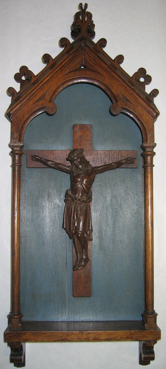 Crucifix in houten omlijsting