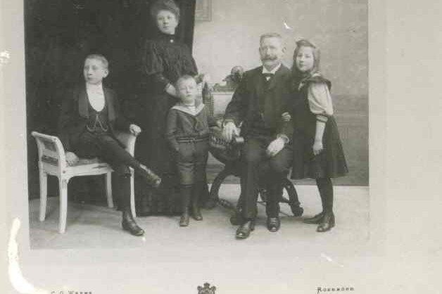 Groepsfoto van de familie J.Janssen - Wijdeveld