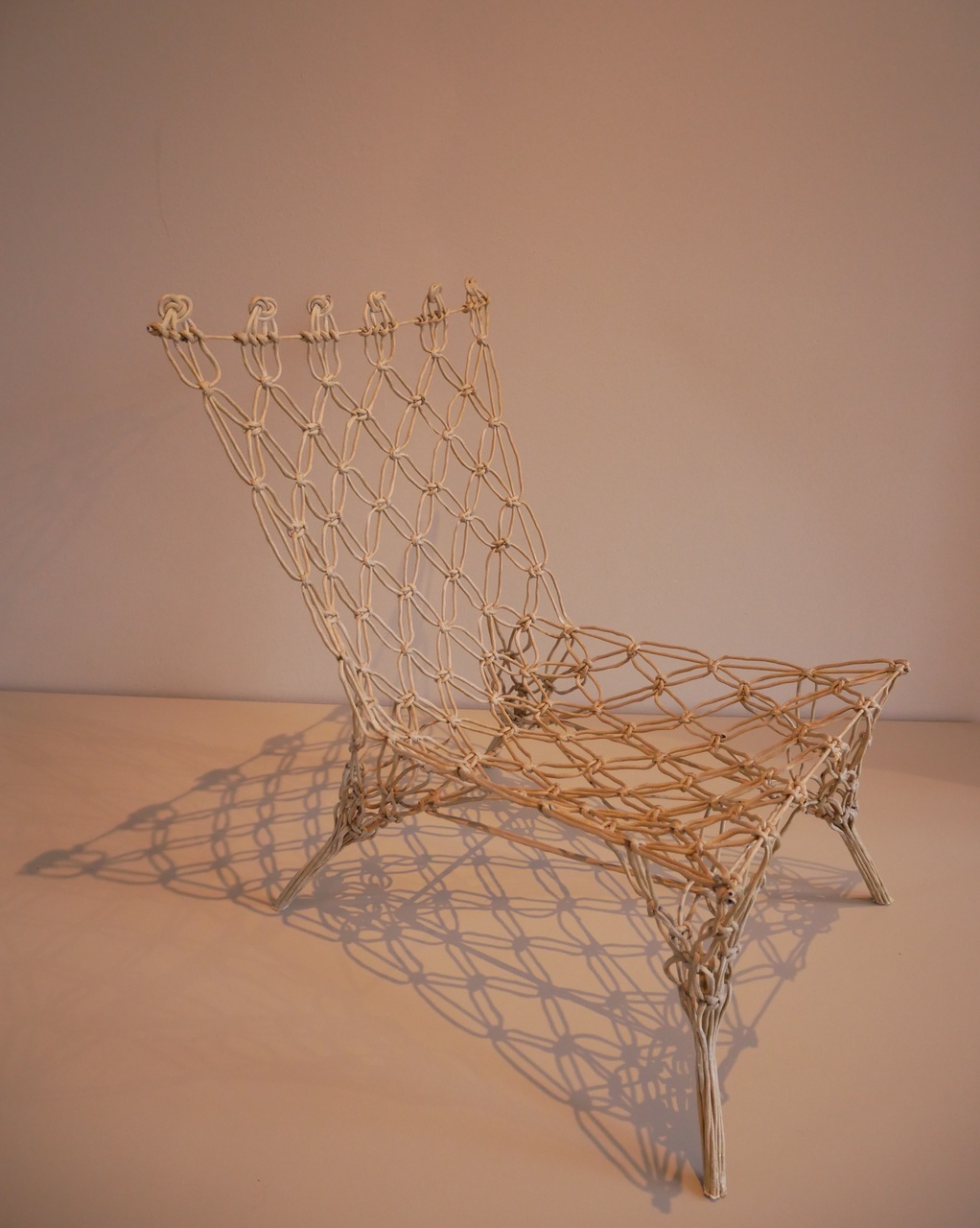 Knotted chair (geknoopte stoel)