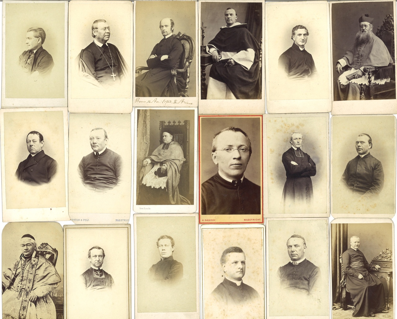 Verzameling van 51 Portretfoto's (carte-de-visite) van geestelijken.