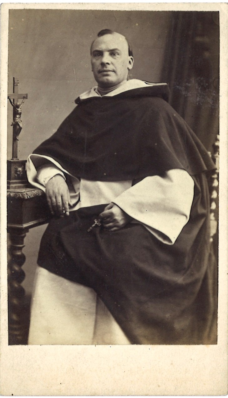 Verzameling van 51 Portretfoto's (carte-de-visite) van geestelijken: Pater Bronkhorst uit Huissen, 1868
