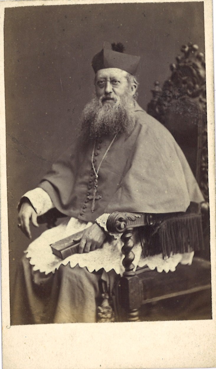 Verzameling van 51 Portretfoto's (carte-de-visite) van geestelijken: Mgr. Pluim, bisschop van Wallachije.