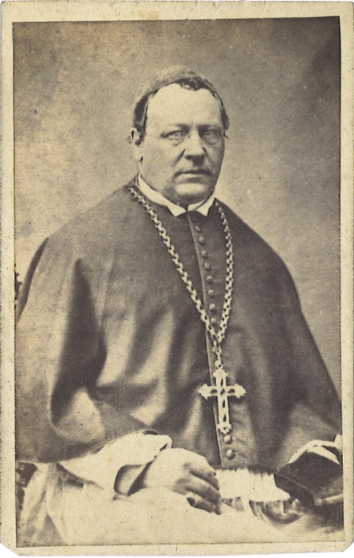 Verzameling van 51 Portretfoto's (carte-de-visite) van geestelijken: Mgr. F.J. van Vree, bisschop van Haarlem..
