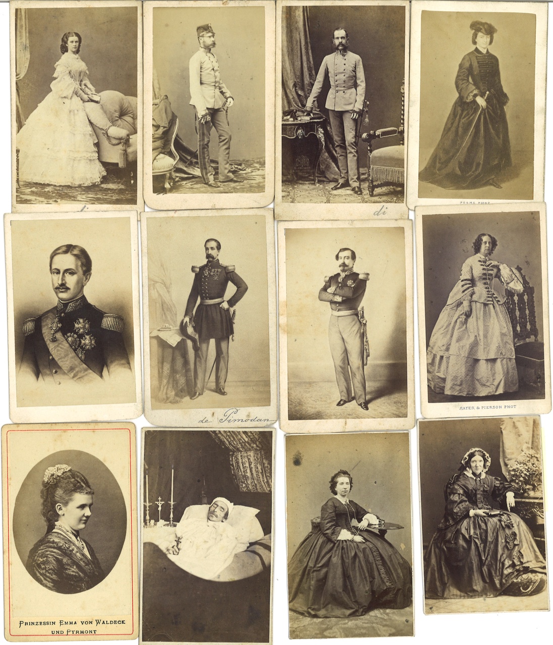 Verrzameling van 12 Portretfoto's (carte-de-visite) van koninklijke familie, adel