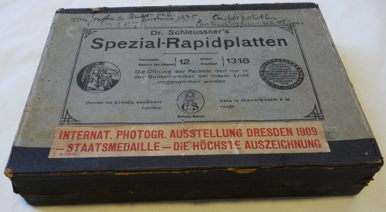 Doosje voor glasnegatieven: "Spezial-Rapidplatten".