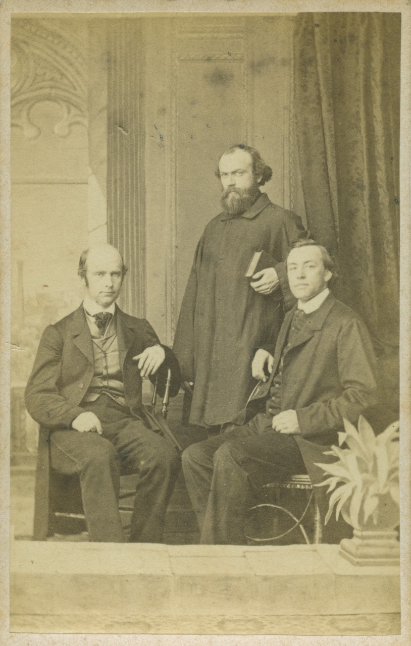 Foto met Pierre Cuypers, Th. Ariëns en Prof. W. Everts in Rome
