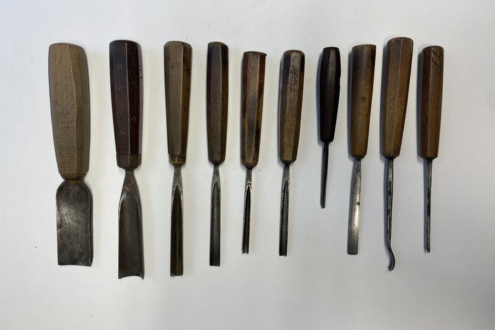 Tien gutsen/beitels.