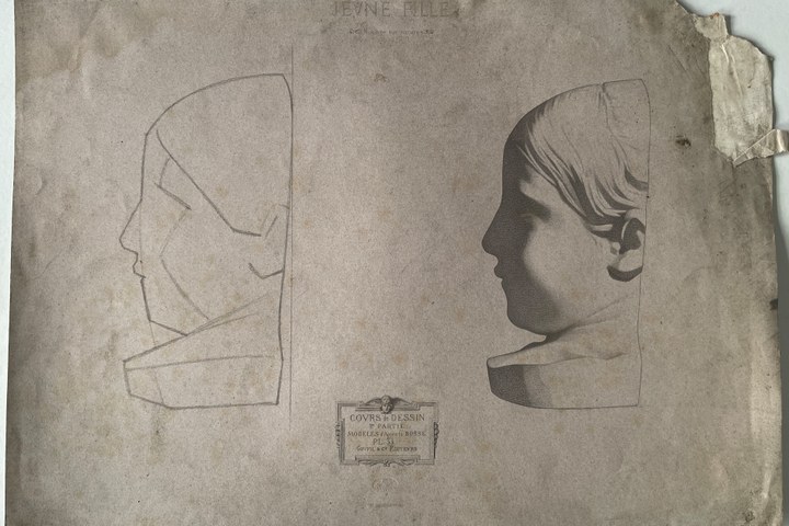 Schets uit tekenleerboek "Cours de Dessin", eerste deel. Plaat 33, "Jeune Fille", Moulage sur Nature